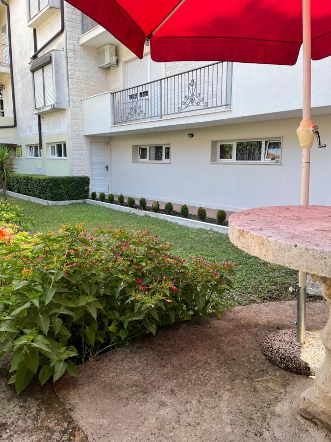 Apartment Garden Kotor Bagian luar foto
