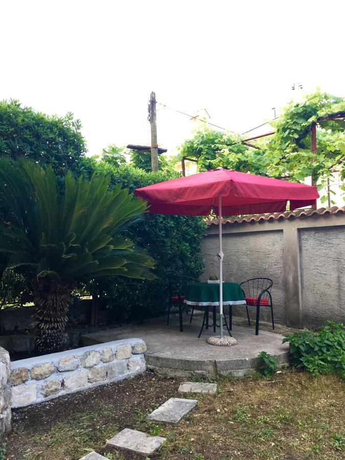 Apartment Garden Kotor Bagian luar foto